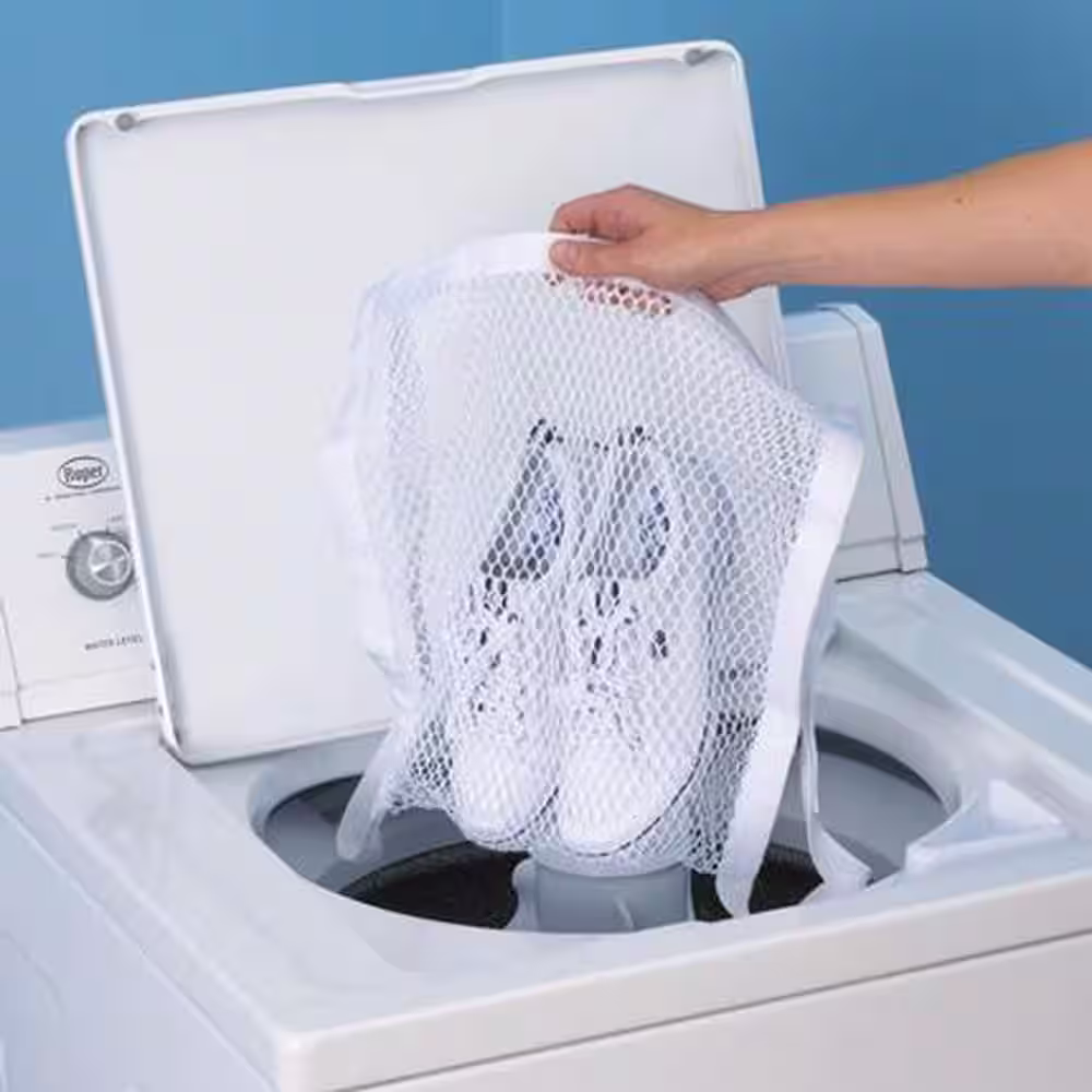 HOUSEHOLD ESSENTIALS White Mesh Snaker and Shoe Wash Bag